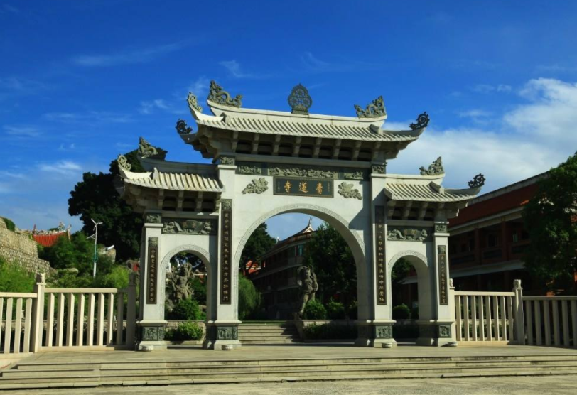 【廟宇寺】青蓮寺蓮花座上的寶寺！
  第1張